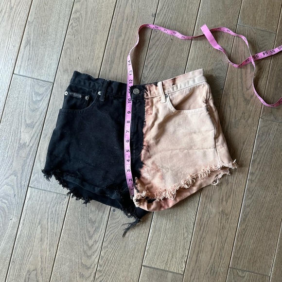 Vintage cut-offs - Picture 1 of 6